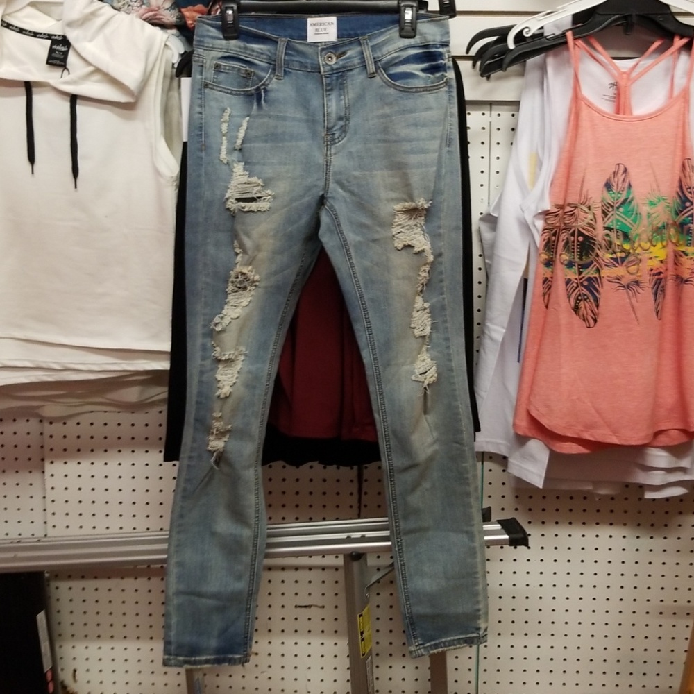 Mid-Rise Distressed Jeans Women